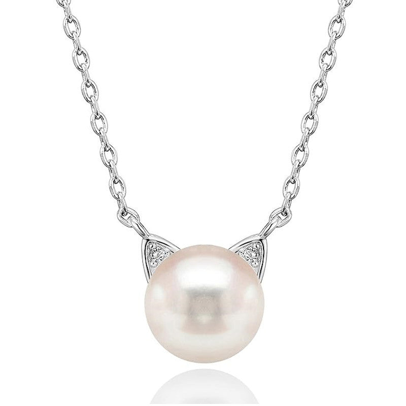 Classic Pearl Necklace with Timeless Appeal