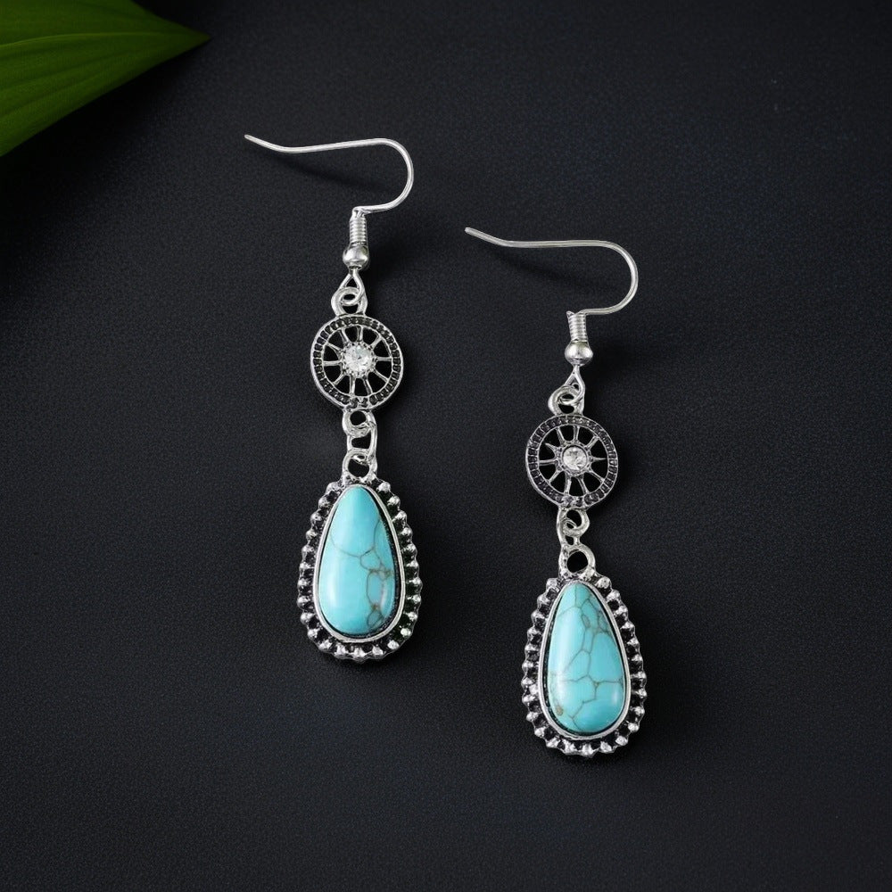 Classic Earring with Timeless Appeal