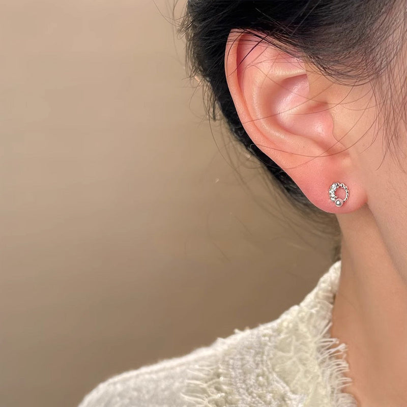 Stunning Pearl Earring for Daily Wear