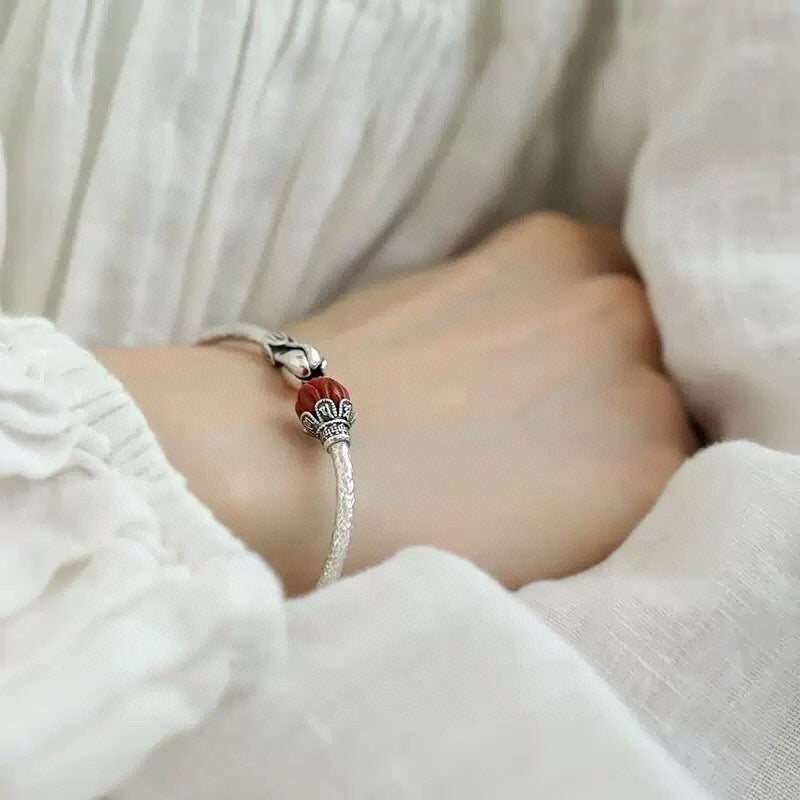 Beautiful Piece with Unique Style