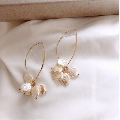 Stunning Pearl Earring for Daily Wear