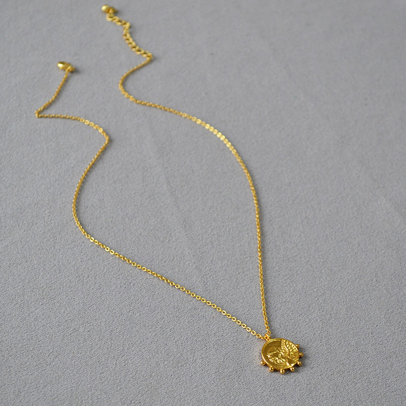 Beautiful Gold Necklace with Unique Style