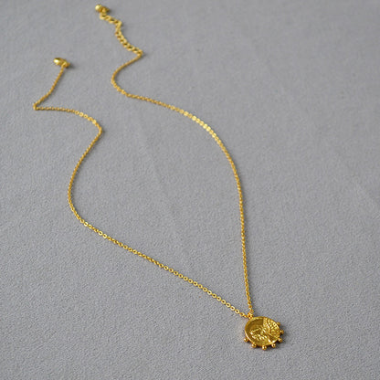 Beautiful Gold Necklace with Unique Style