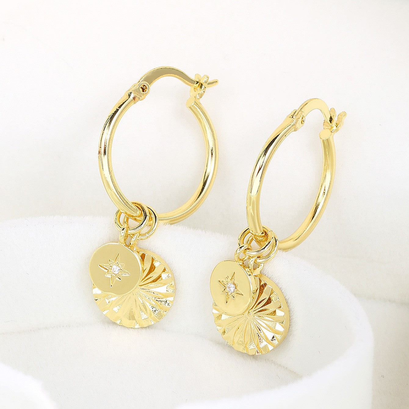 Stunning Earring for Daily Wear