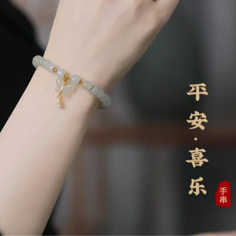 Classic Pearl Bracelet with Timeless Appeal