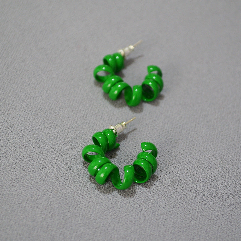 Beautiful Gold Earring with Unique Style