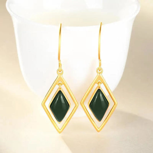 Romantic Gold Earring for Special Moments