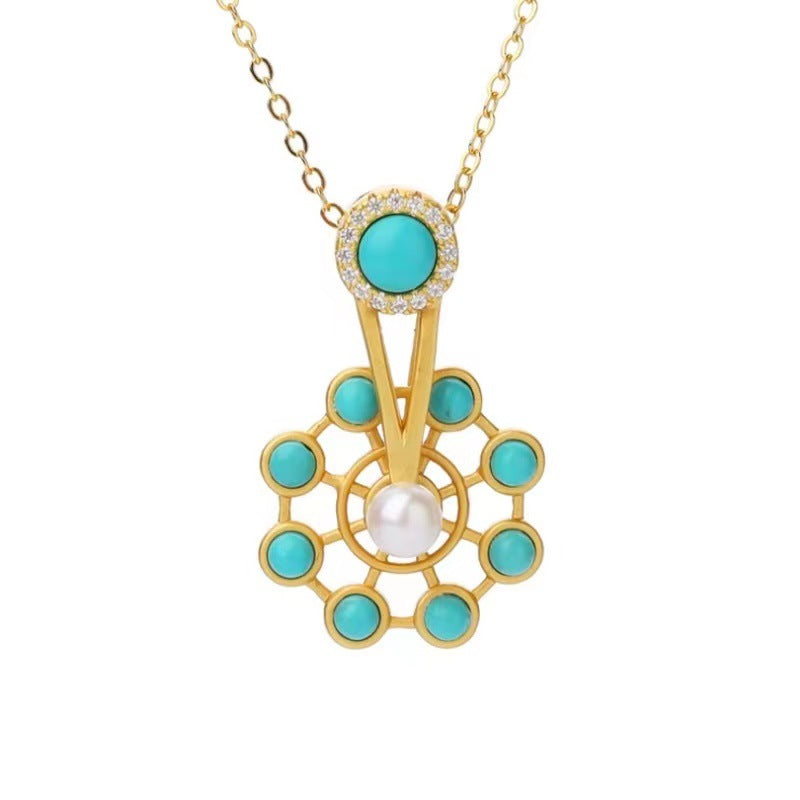 Beautiful Gold Necklace with Unique Style