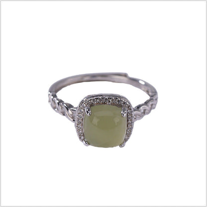 Classic Silver Bracelet with Timeless Appeal