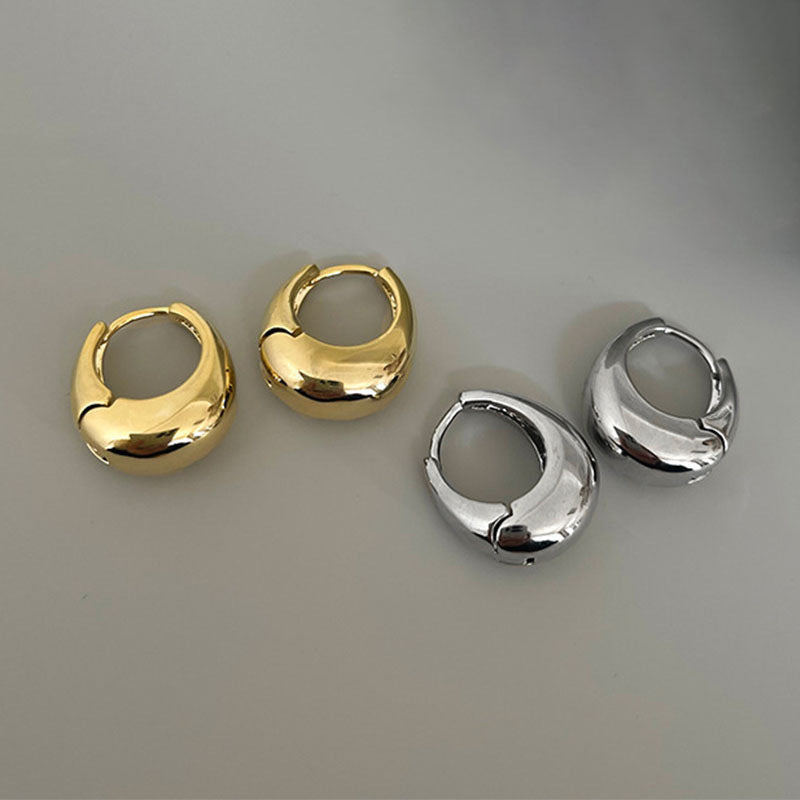 Classic Earring with Timeless Appeal