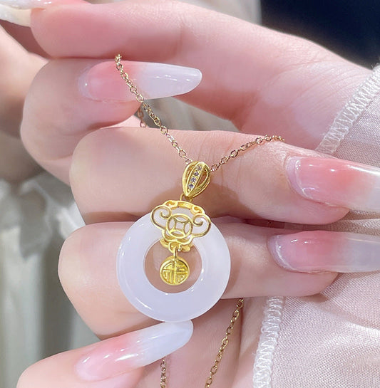 Charming Necklace for Any Occasion