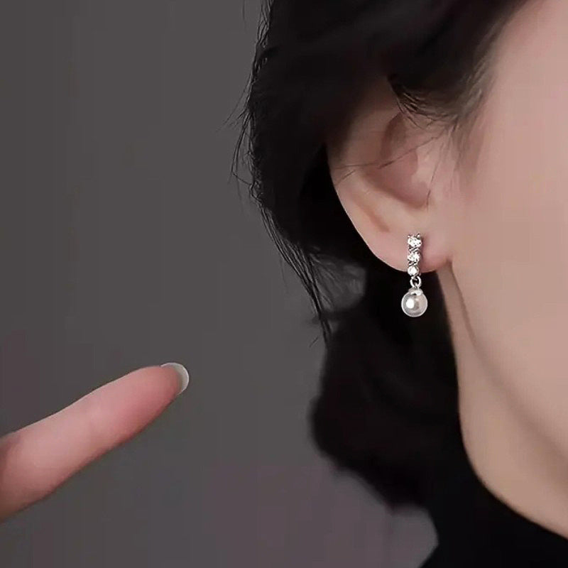 Stunning Pearl Earring for Daily Wear