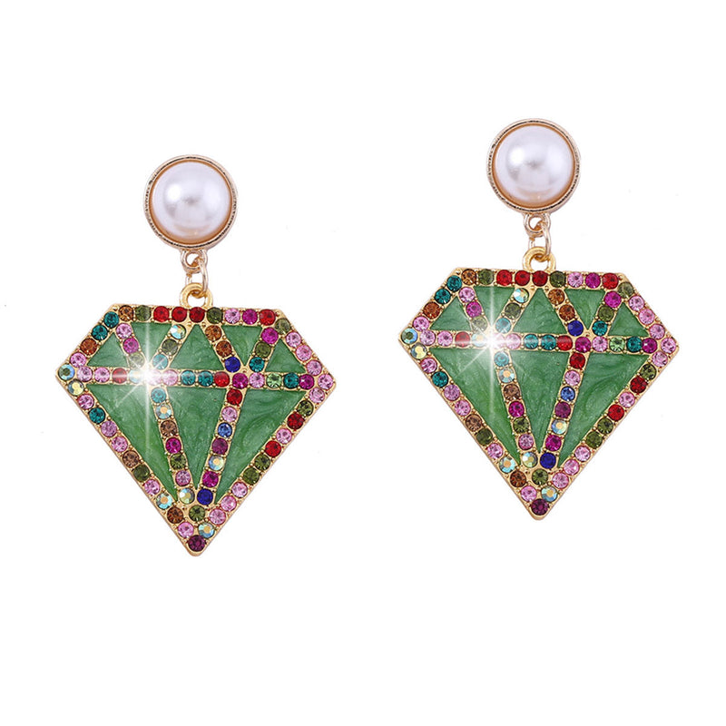 Charming Pearl Earring for Any Occasion