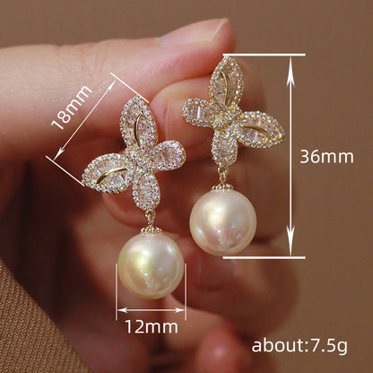 Stunning Pearl Earring for Daily Wear