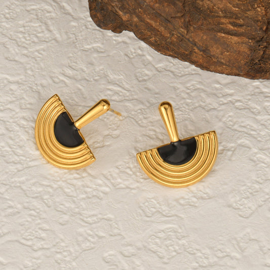 Classic Earring with Timeless Appeal