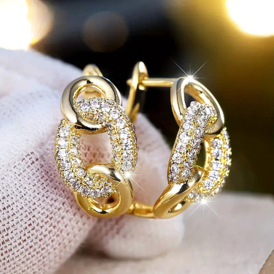 Charming Earring for Any Occasion
