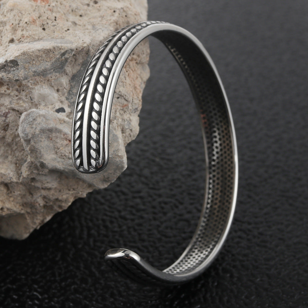Classic Bracelet with Timeless Appeal