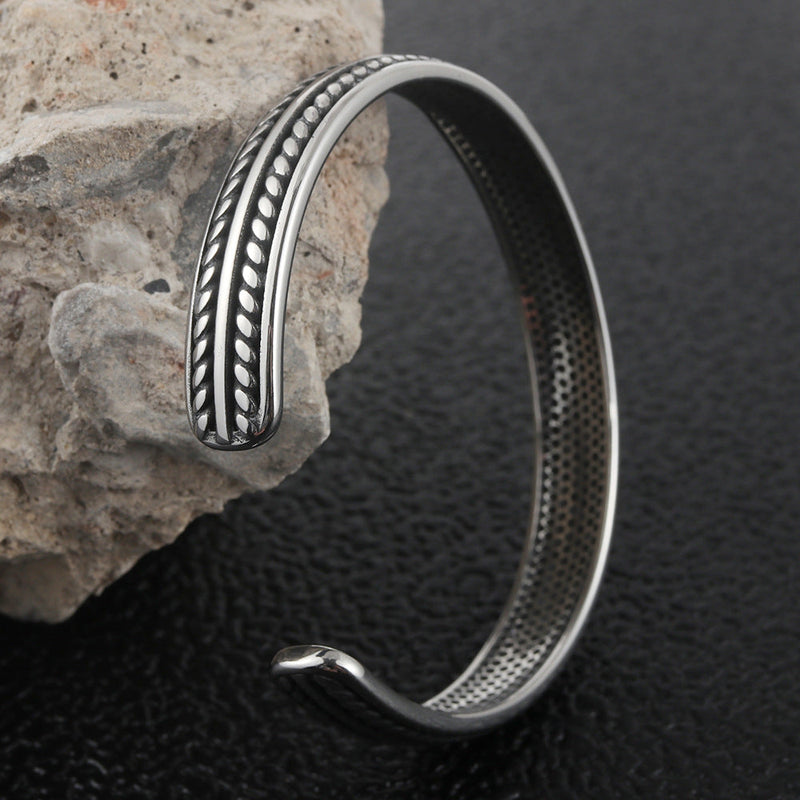 Classic Bracelet with Timeless Appeal
