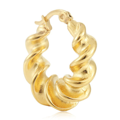 Charming Gold Earring for Any Occasion