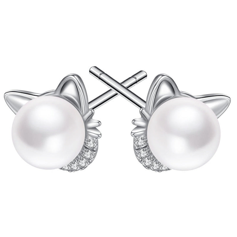 Beautiful Pearl Piece with Unique Style