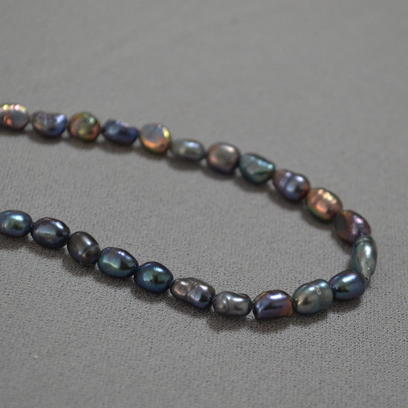 Classic Pearl Necklace with Timeless Appeal