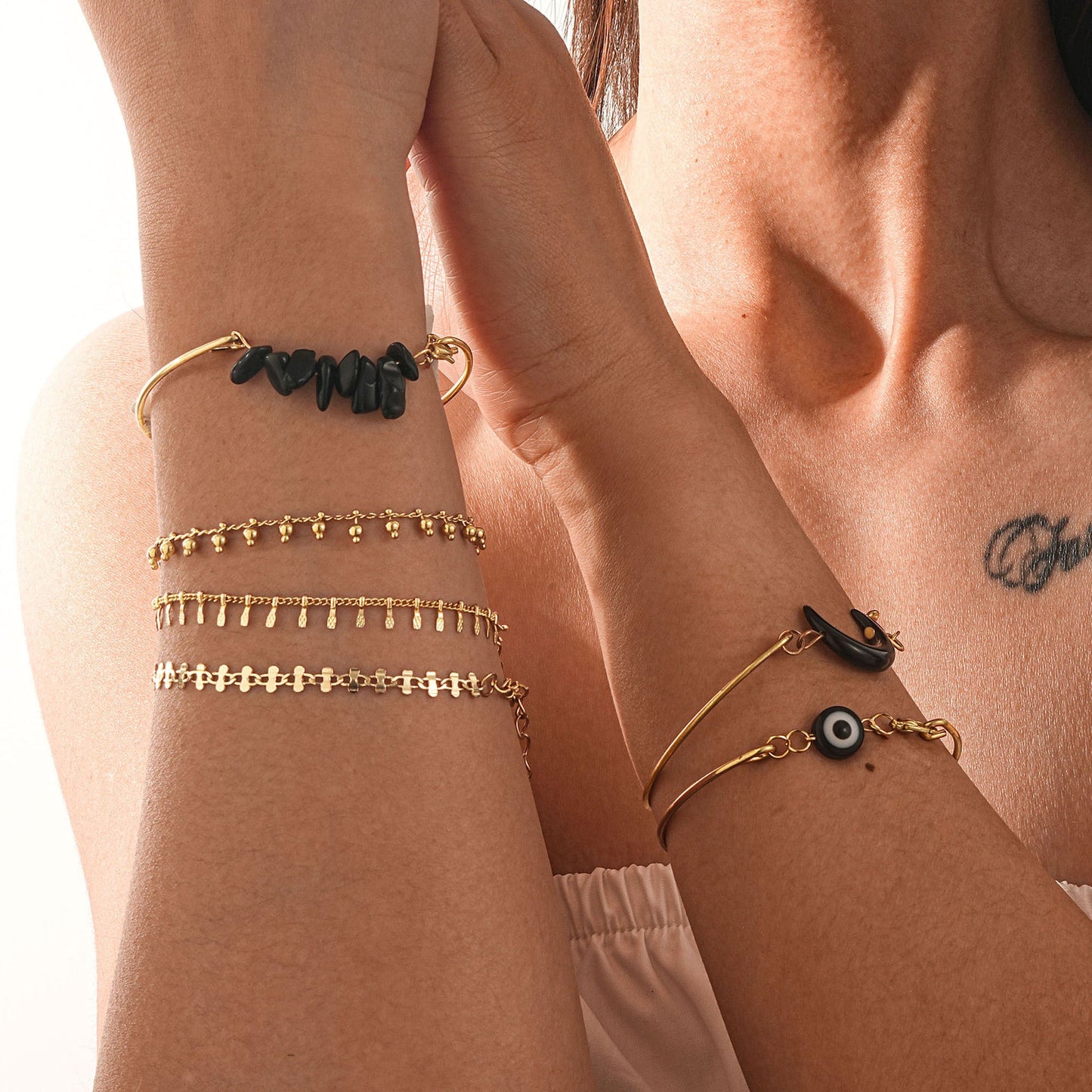 Charming Gold Bracelet for Any Occasion