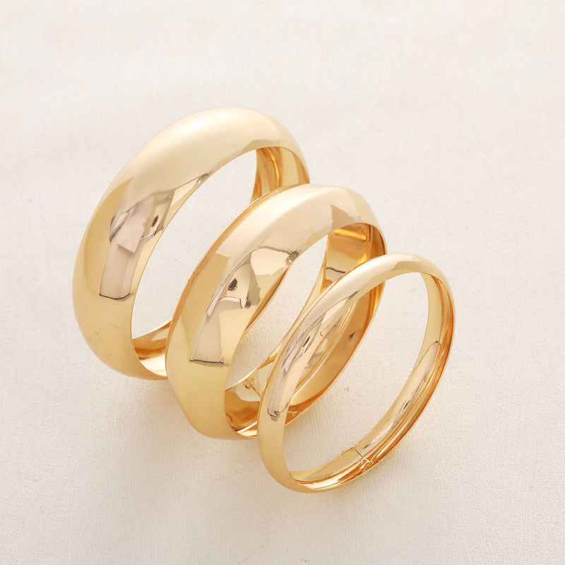 Classic Gold Bracelet with Timeless Appeal