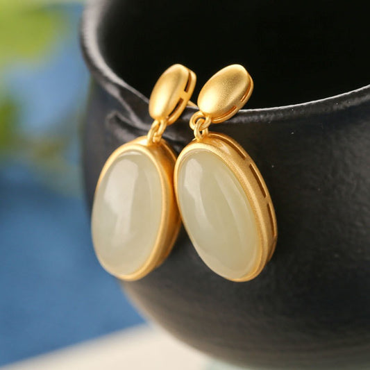 Stunning Gold Earring for Daily Wear