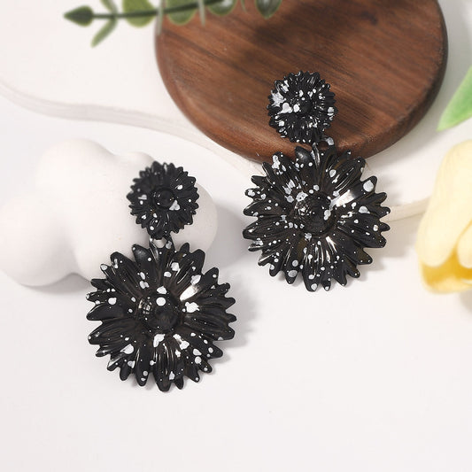 Classic Earring with Timeless Appeal