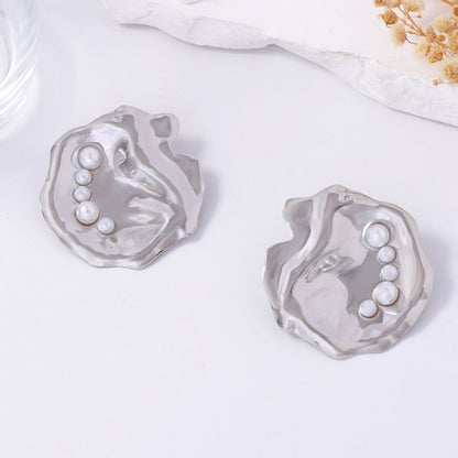 Charming Pearl Earring for Any Occasion