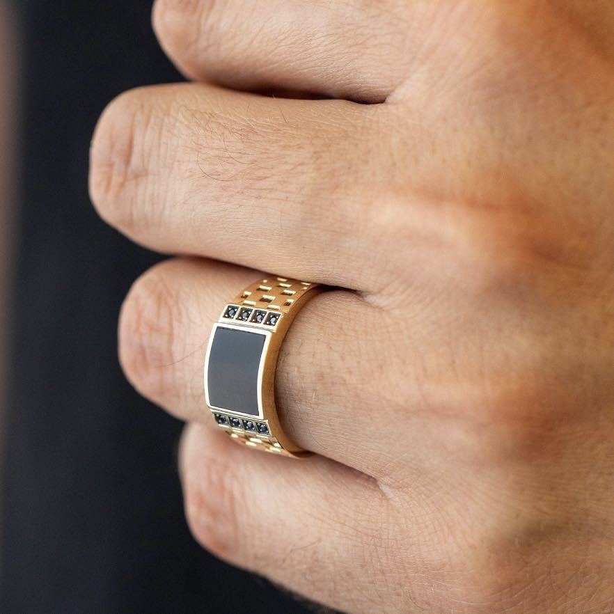 Beautiful Gold Ring with Unique Style