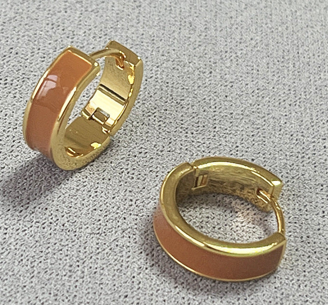 Beautiful Gold Earring with Unique Style
