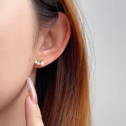 Romantic Pearl Earring for Special Moments