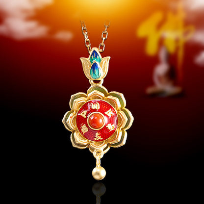 Beautiful Gold Pendant with Unique Style