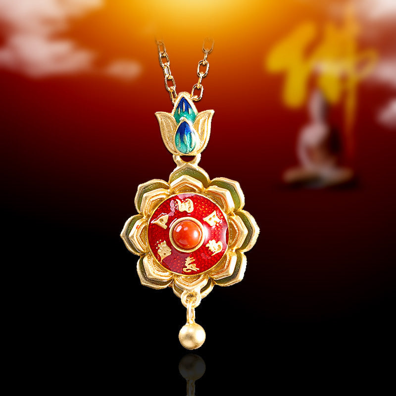 Beautiful Gold Pendant with Unique Style