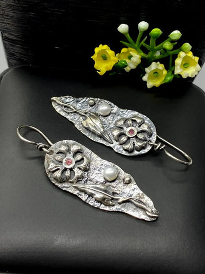 Classic Silver Earring with Timeless Appeal