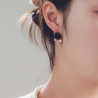 Delicate Artisan Pearl Earring