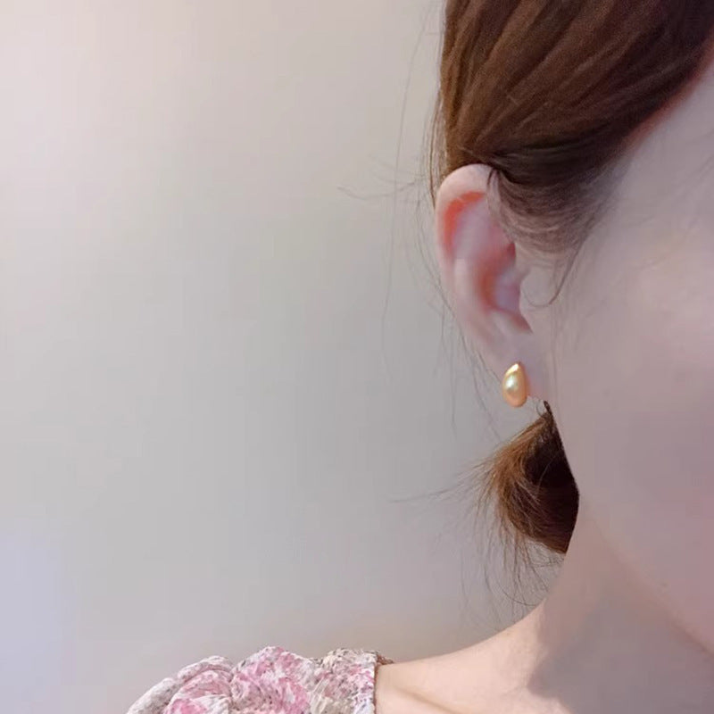 Beautiful Earring with Unique Style