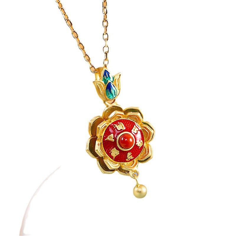 Beautiful Gold Pendant with Unique Style