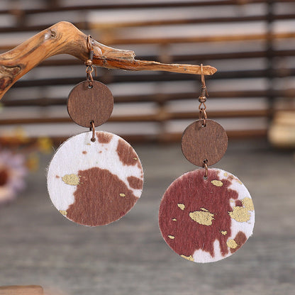 Charming Gold Earring for Any Occasion