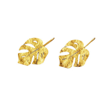 Beautiful Gold Earring with Unique Style