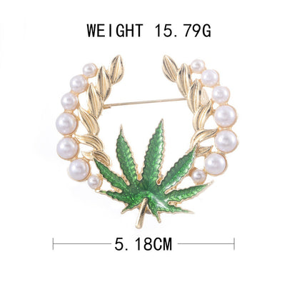Classic Pearl Piece with Timeless Appeal