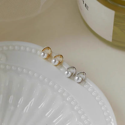 Classic Pearl Earring with Timeless Appeal