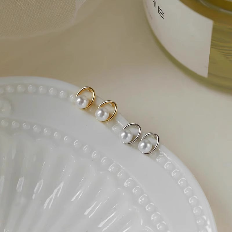 Classic Pearl Earring with Timeless Appeal