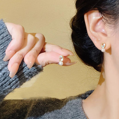 Classic Pearl Earring with Timeless Appeal
