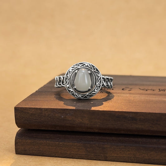 Classic Ring with Timeless Appeal