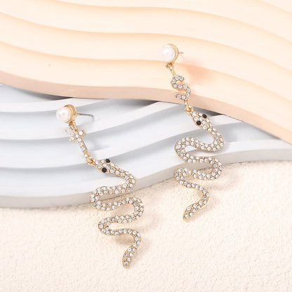 Romantic Pearl Earring for Special Moments