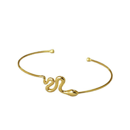 Stunning Gold Bracelet for Daily Wear