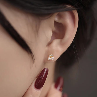 Stunning Pearl Earring for Daily Wear