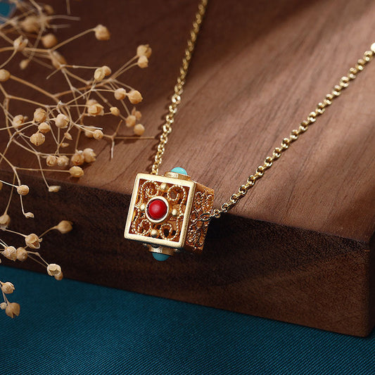 Elegant Gold Necklace for Every Occasion